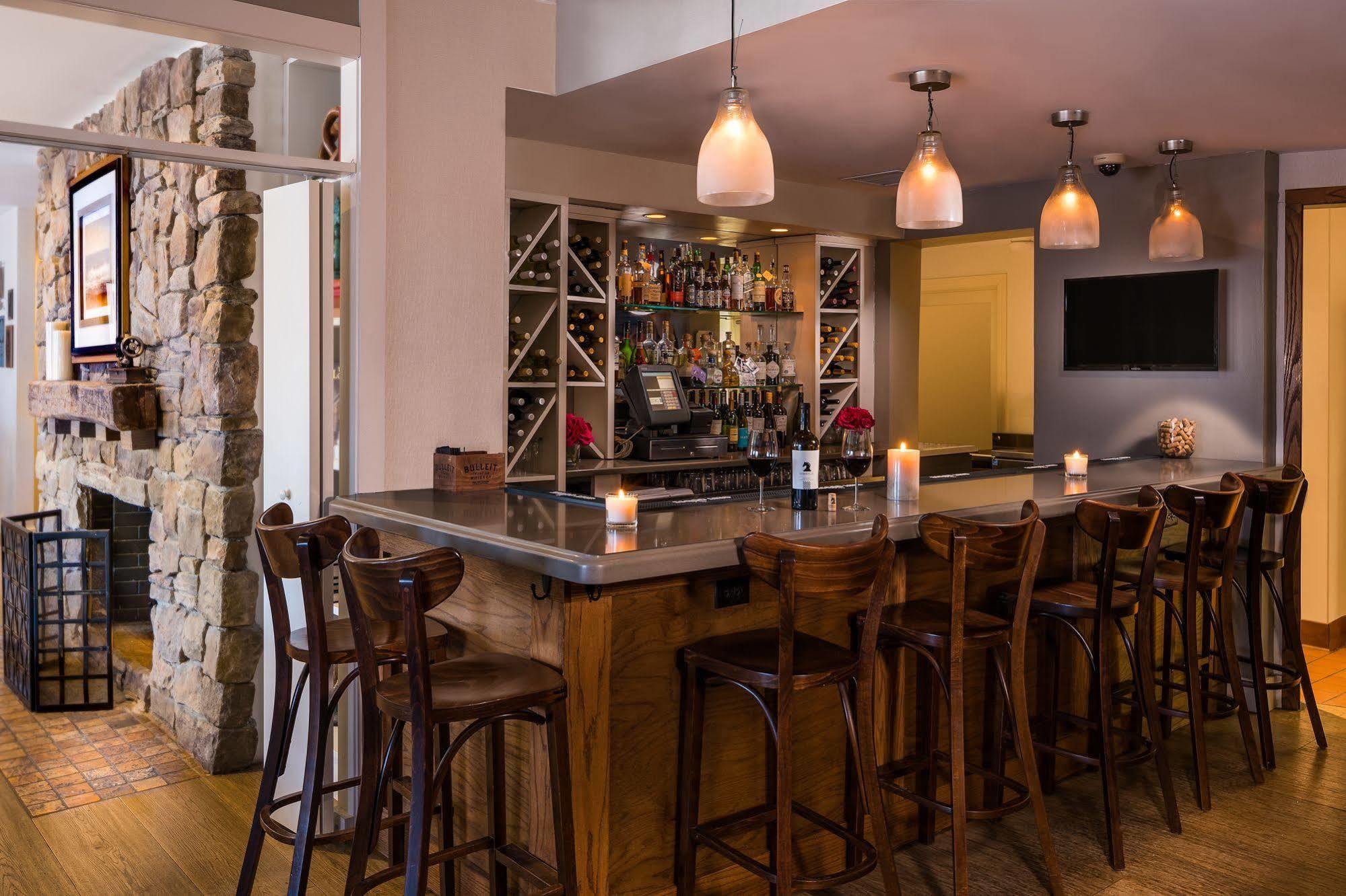 The Westport Inn, An Ascend Hotel Collection Member Extérieur photo